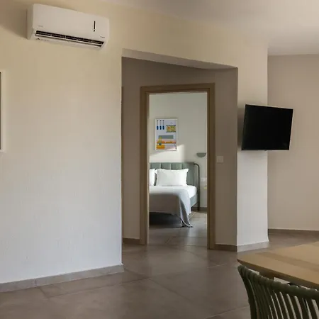 Amalfi By Halu!, With Private Garden Daire Ayos Nikolaos